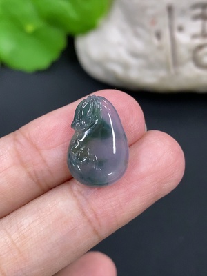 F46597218 翡翠钱袋挂件 货品总重约1.43g