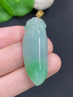 F46553928 翡翠福瓜挂件 扣头18K金 货品总重约7克