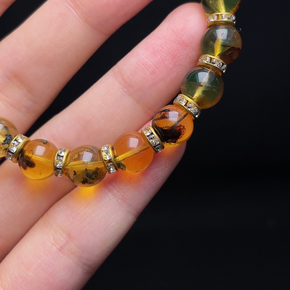 C33843899 Amber Beeswax Bracelet Non-Gold Total Weight Approx. 7.5g Size About 8mm