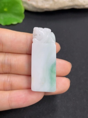 F46516194 翡翠印章 货品总重约27.1g