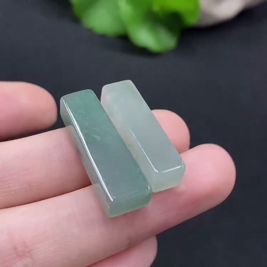 F35132795 Jadeite Plain Pendant Mountings Sell as a Lot