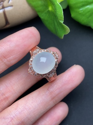 F45457885 翡翠镶嵌蛋面戒指 非金非钻 总重约10g