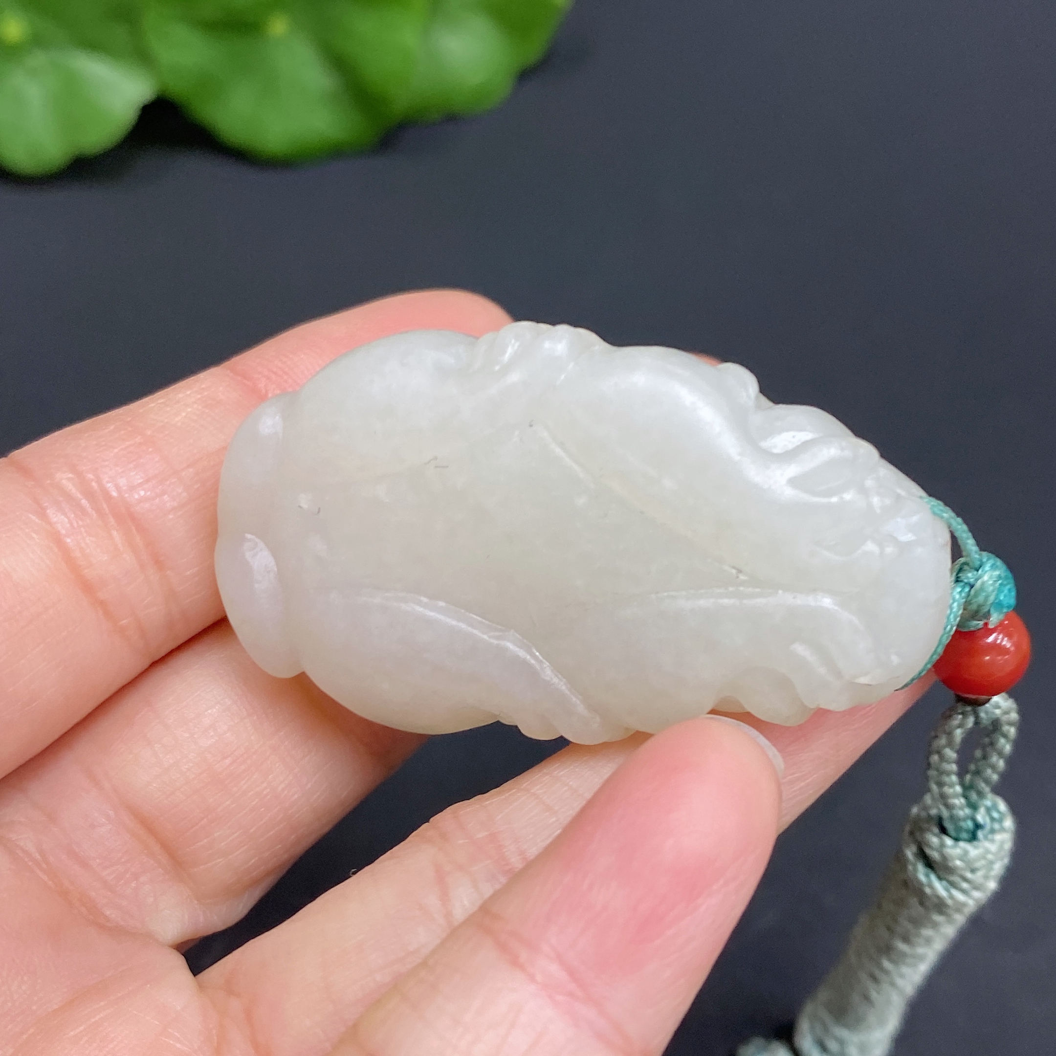 H27174735 Hetian Jade Pendant, Auspicious Beast, Total Weight approx. [with rope] 36.5g