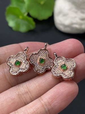 F35147199 Jadeite Inlaid Pendant Sell as a Lot Non-Gold