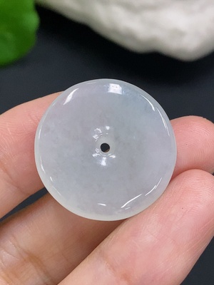 F30452726 JadeitePeace Button