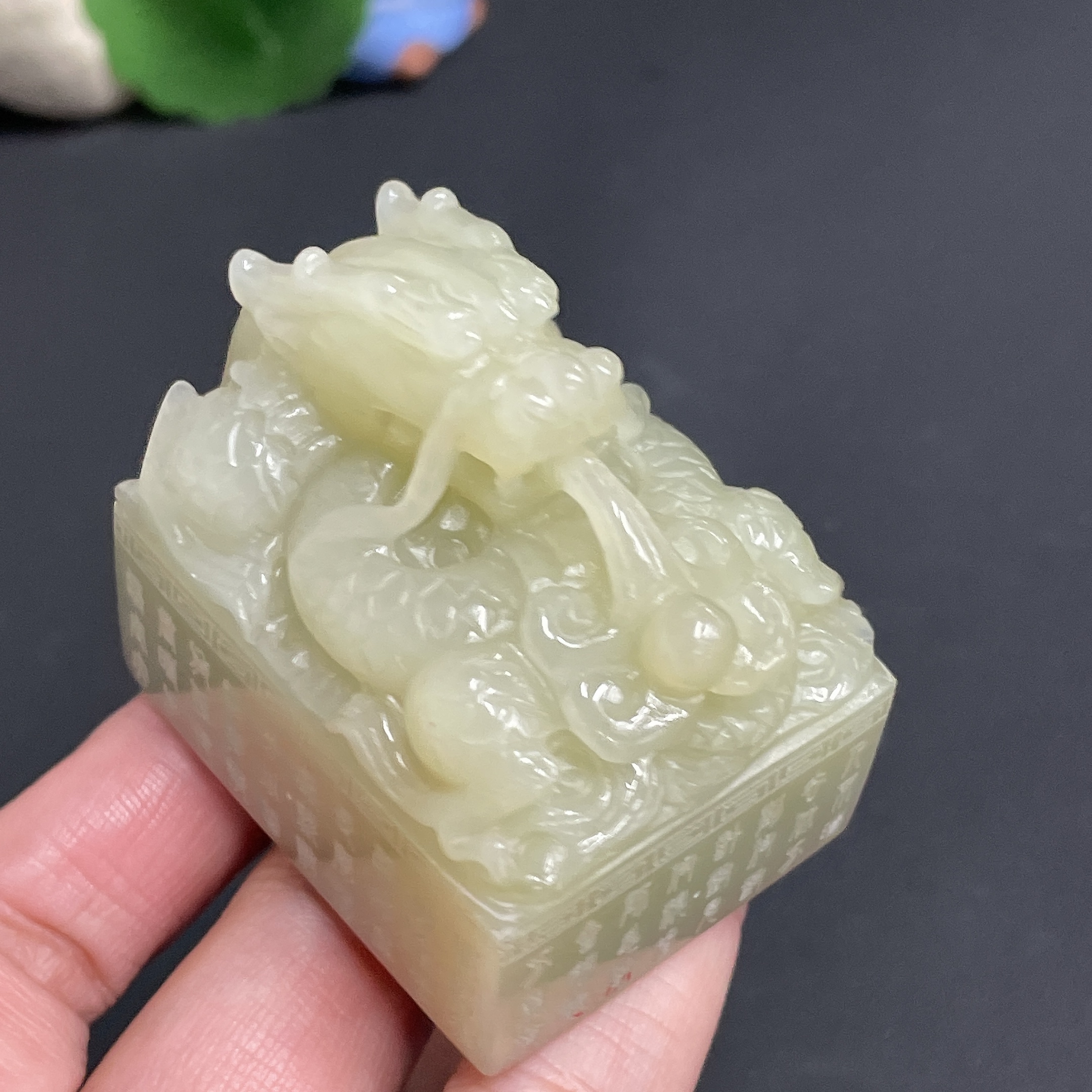 H24735069 Hetian Jade Dragon Seal, Total Weight Approx. 140.2g