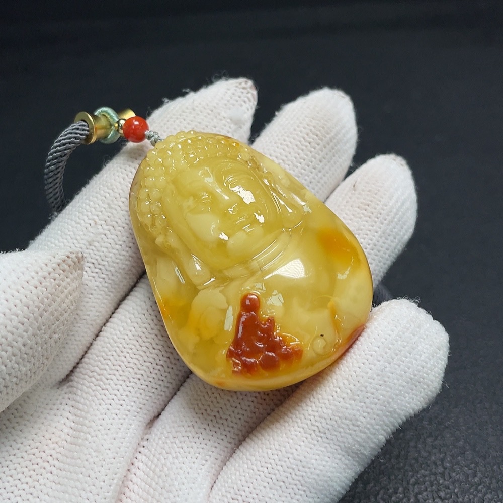 C27049249 Amber Beeswax Pendant with Cord (Approx. 21.60g) Coated with Colorless Film