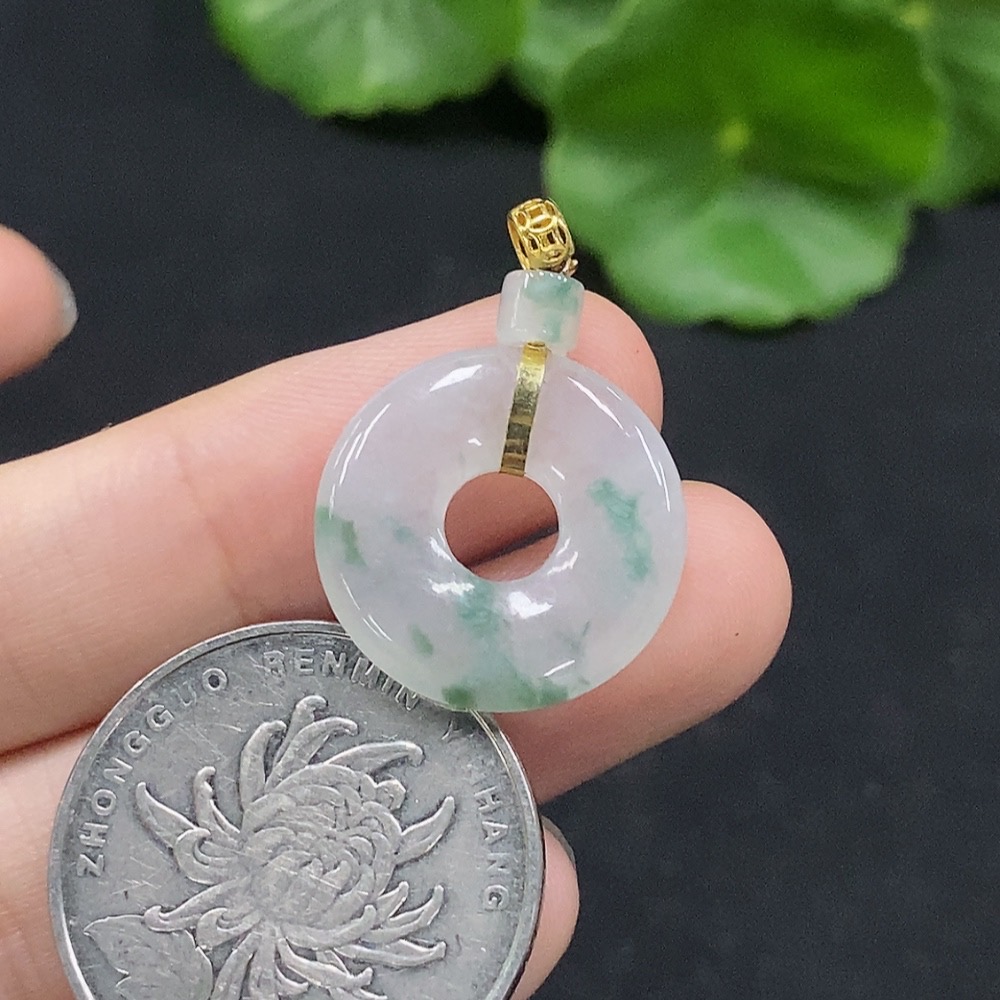 F34028537 Jadeite Donut Pendant 18K Gold Total Weight Approx. 2.3g