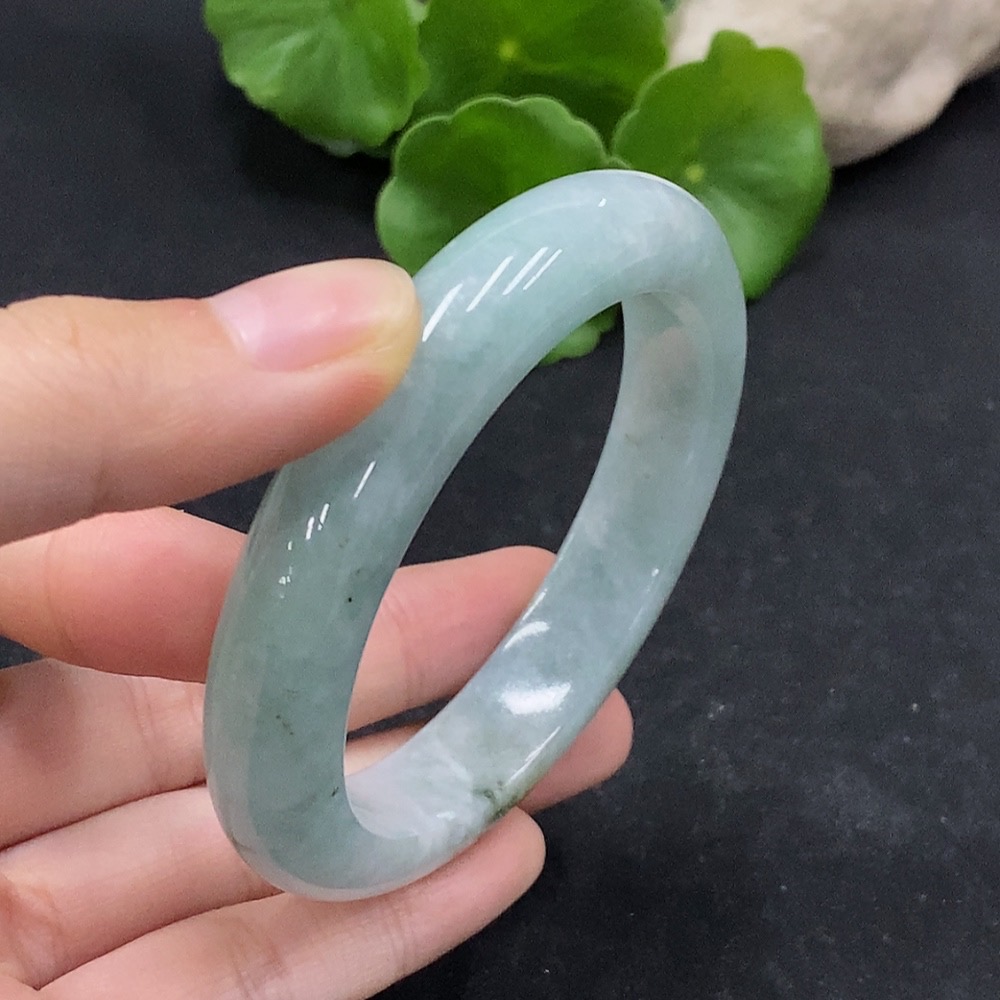 F33946332 Jadeite Round Bangle Size 54.8 Total Weight Approx. 61.4g Yellow Part Color Origin Undetermined