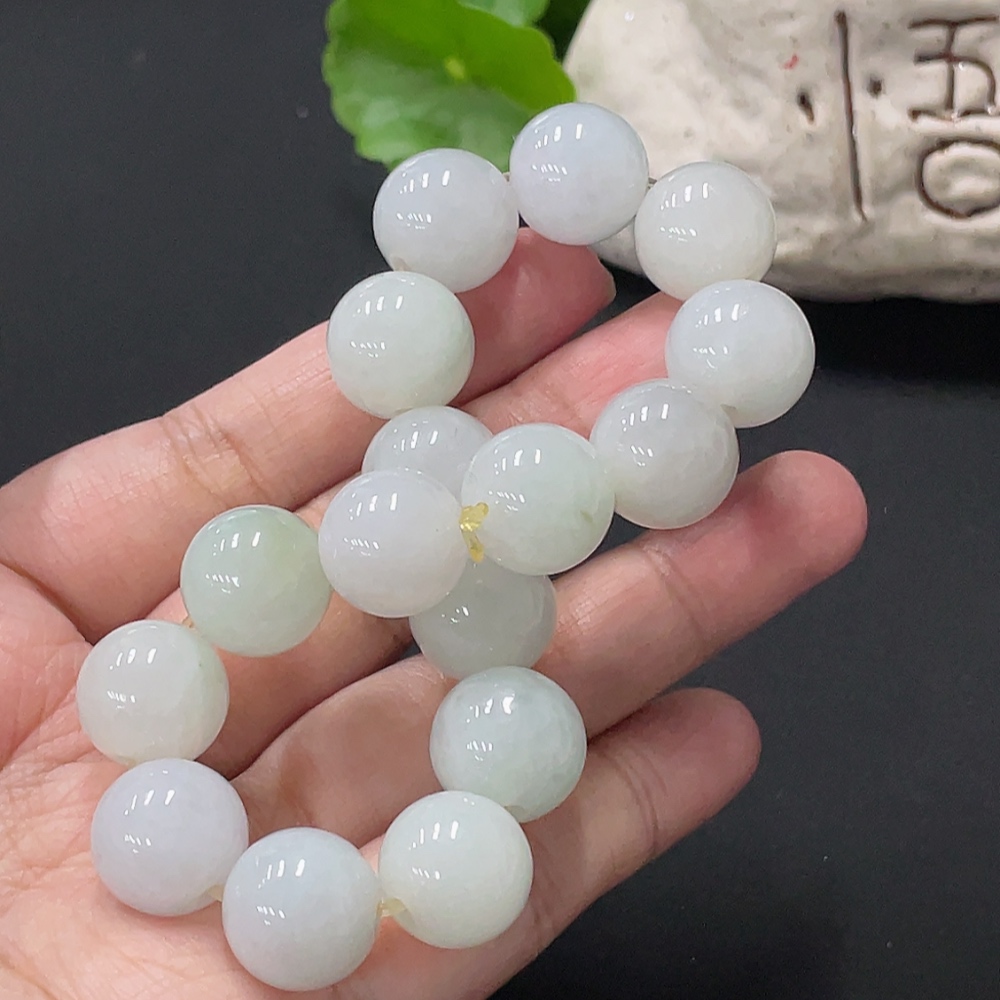 F35147315 Jadeite Bracelet Approx. 13.7mm Beads Total Weight Approx. 65.5g