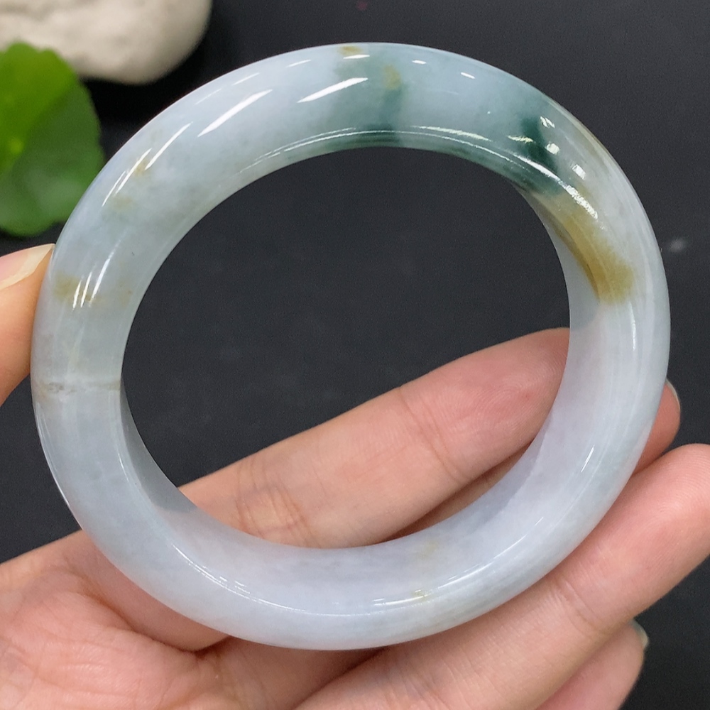 F29357141 Jadeite Regular Round Bangle 52.2 Size Total Weight Approx. 64.42g Containing Other Mineral Components with Cracks