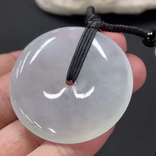 F28284265 Jadeite Peace Pendant with Non-A Grade Beads, Total Weight Approx. 19.78g