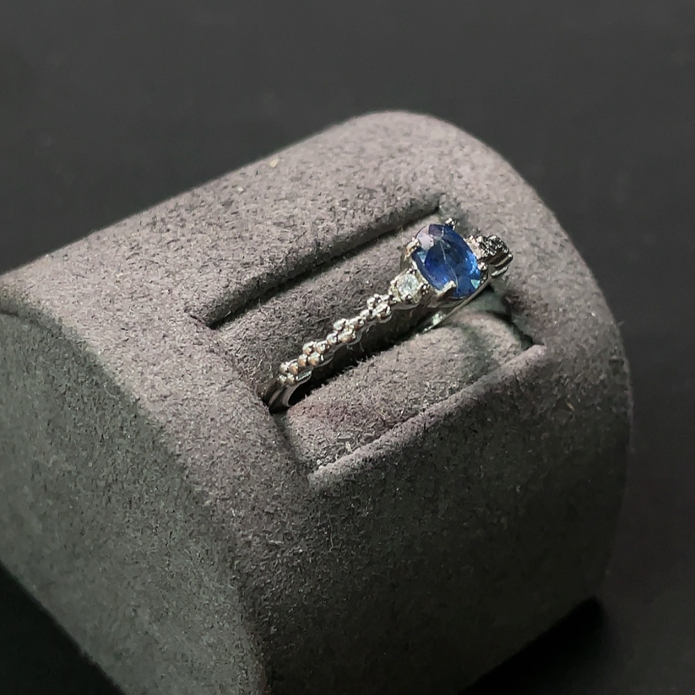 C23576255 Sapphire Ring Adjustable Non-Gold Setting Total Weight Approx. 1.23g