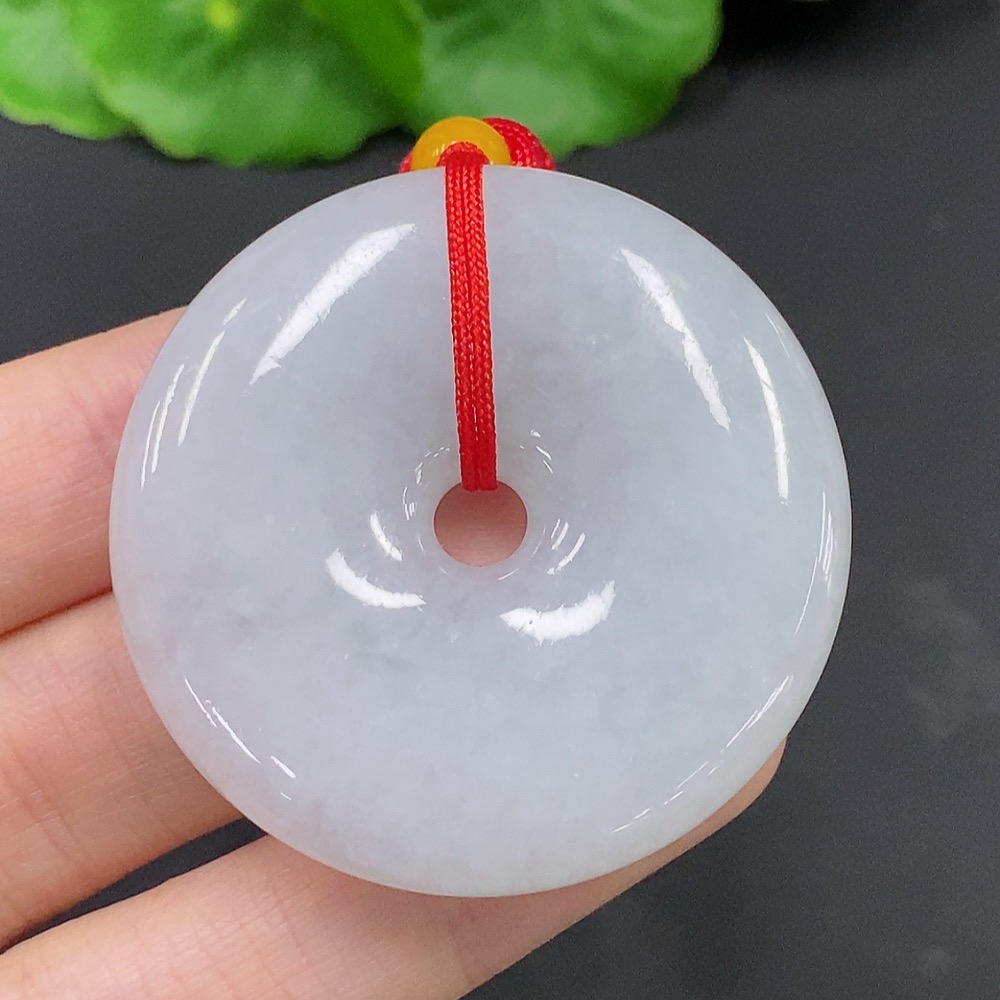 F25918472 Jadeite Peace Knot with a total weight of approximately 36.4 grams (including rope weight)