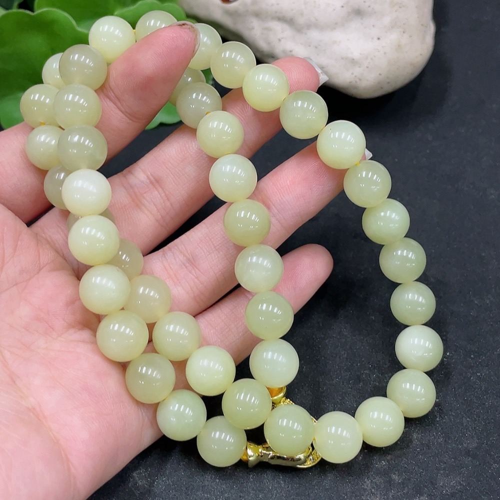 H35148192 Hetian Jade Bead Necklace Non-Gold Approx.10.1mm Total Weight Approx.77.4g
