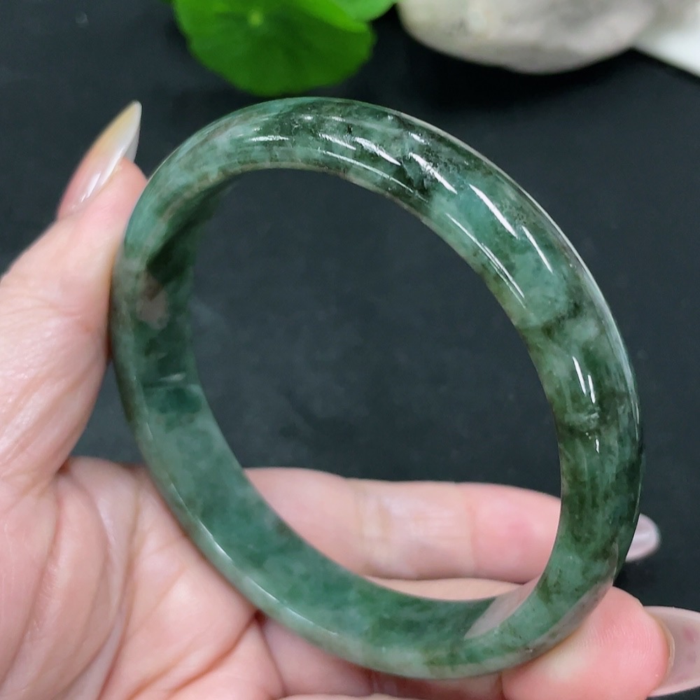 F34067985 Jadeite Round Bracelet Size 61.2 Total Weight Approx. 46g