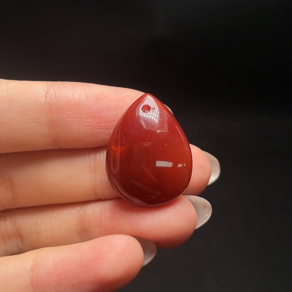 C34049250 South Red Agate Pendant with Visible Organic Matter, Total Weight Approximately 4.77g