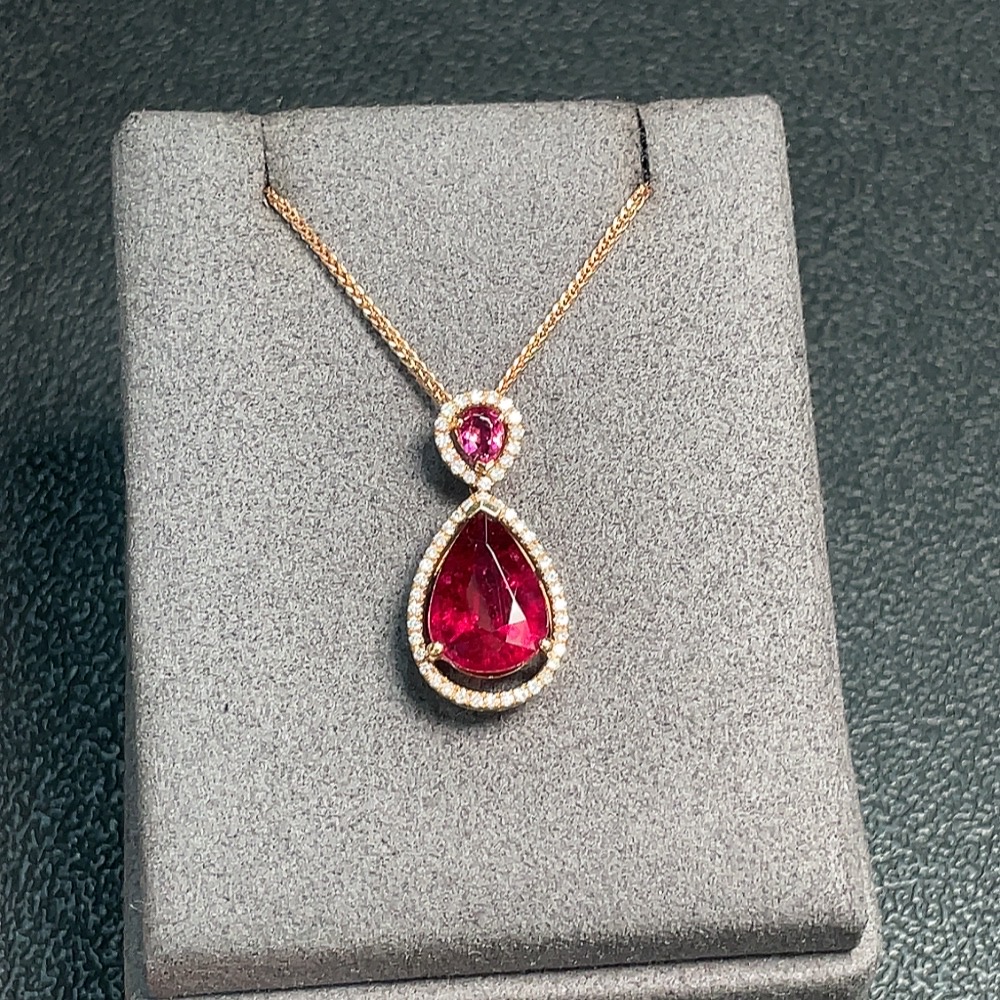 C32815605 18k Tourmaline Necklace with Diamond Accents, Total Weight Approx. 5.6g