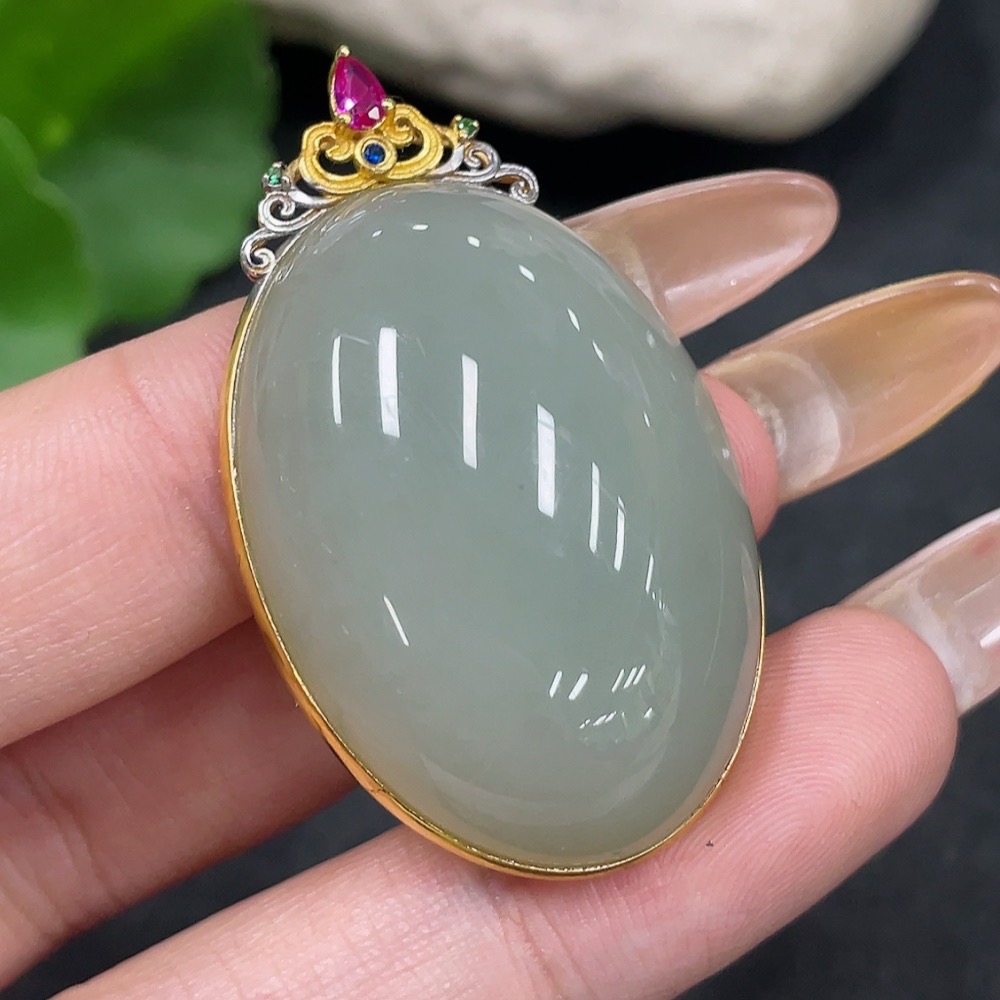 H32823477 Hetian Jade Inlaid Pendant 18k Gold Total Weight Approx.14.4g