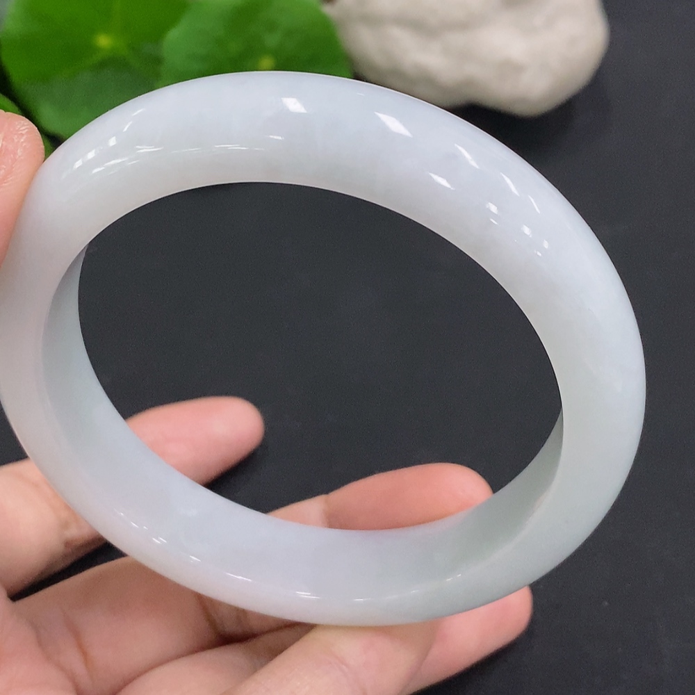 F34962436 Jadeite Round Bangle Size 60.6 Total Weight Approx. 70.8g