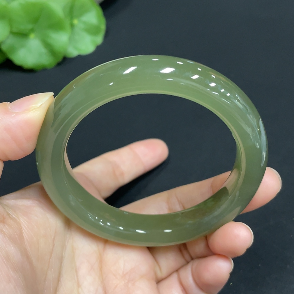 H34072459 Hetian Jade Round Bracelet Size 53.1 Total Weight Approx. 54g