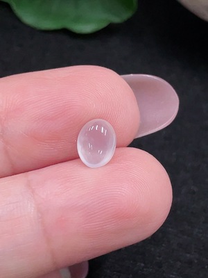 F32773170 Jadeite cabochon, total weight approx. 0.1g