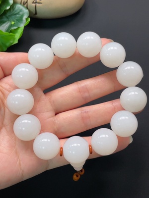 H46526831 和田玉手串 配珠非和田玉 卡18mm 总重约118.86g