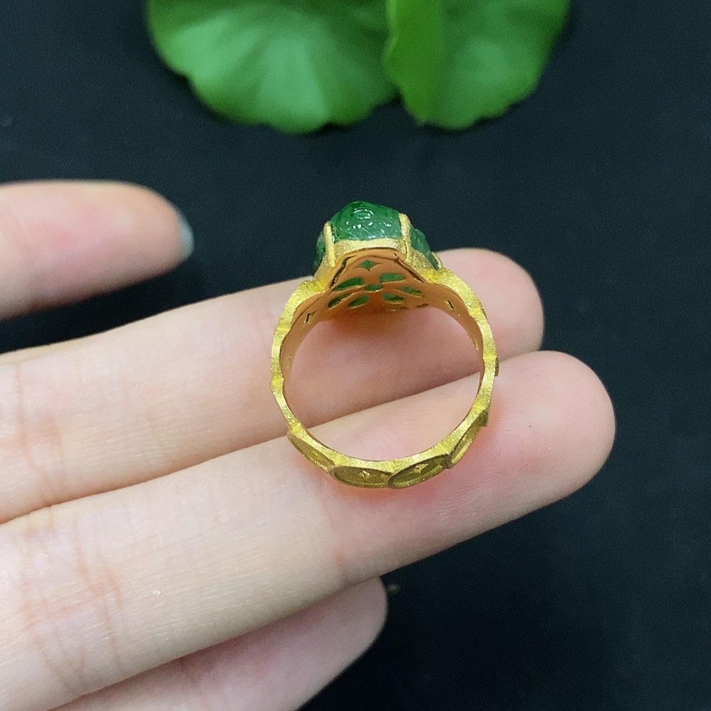 F28252261 Jadeite and Diamond Ring in 18K Gold Size 10 Total Weight Approx. 5.17g