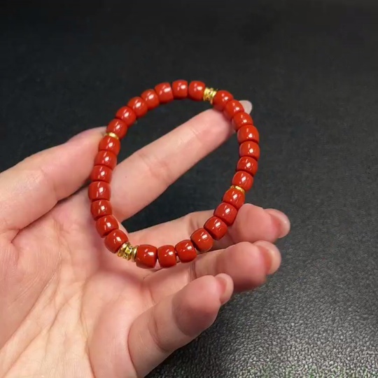 C33920912 South Red Agate Bracelet Non-Gold Visible Organic Matter Total Weight About 18.37g Size Approx. 7.3mm