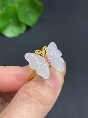H23679915 Hetian Jade Butterfly Inlay Ring  18k Gold  Size 14  Total Weight Approx. 2.7g