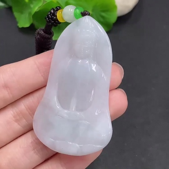 F35079353 Jadeite Guanyin Pendant, Total Weight Approx. 26.6g (Including Rope Weight), Matching Beads Not Jadeite