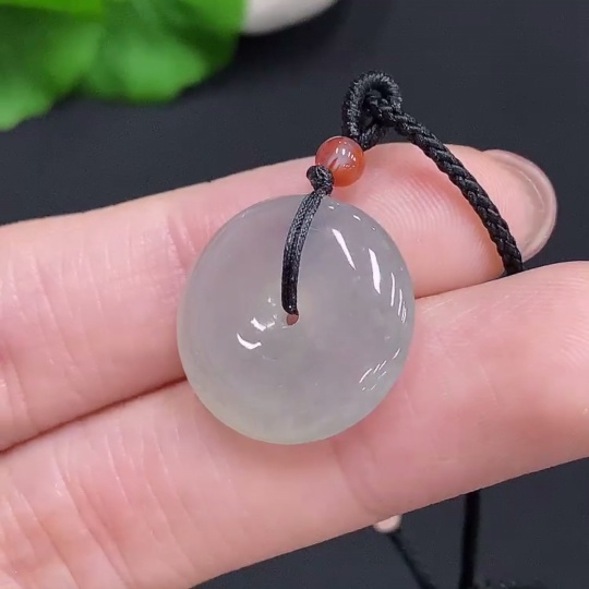 F35124944 Jadeite Peace Knot with Cord, Total Weight Approx. 5g