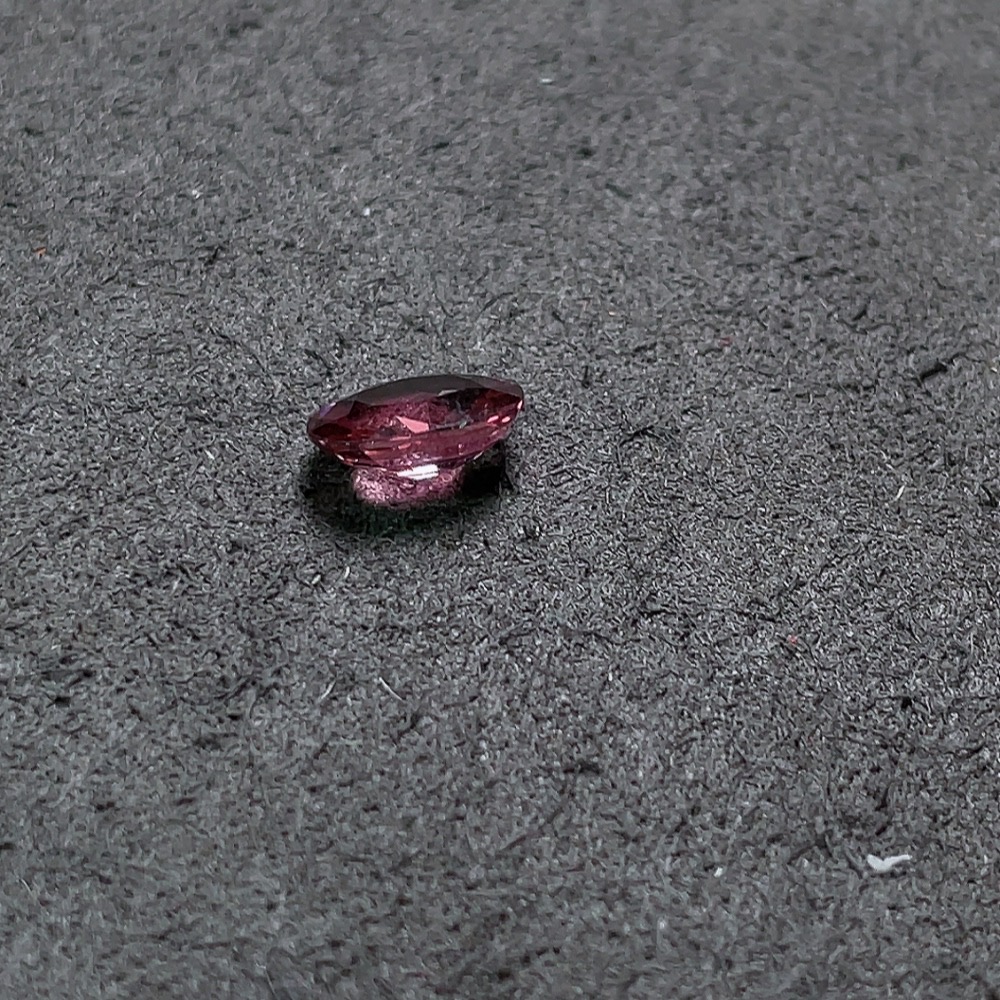 C33855851 Tourmaline Rough Stone Total Weight Approx.1.080ct