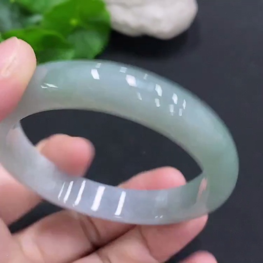 F34023470 Jadeite Round Bracelet Size 55.6 Total Weight Approx. 50.4g