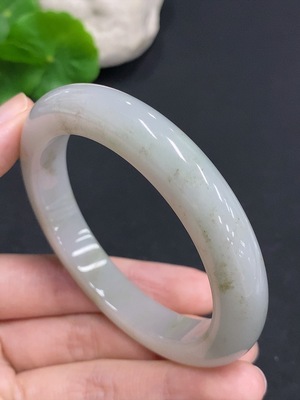 F31644810 Jadeite Round Bangle, Size 55.9, Total Weight Approx. 57.3g