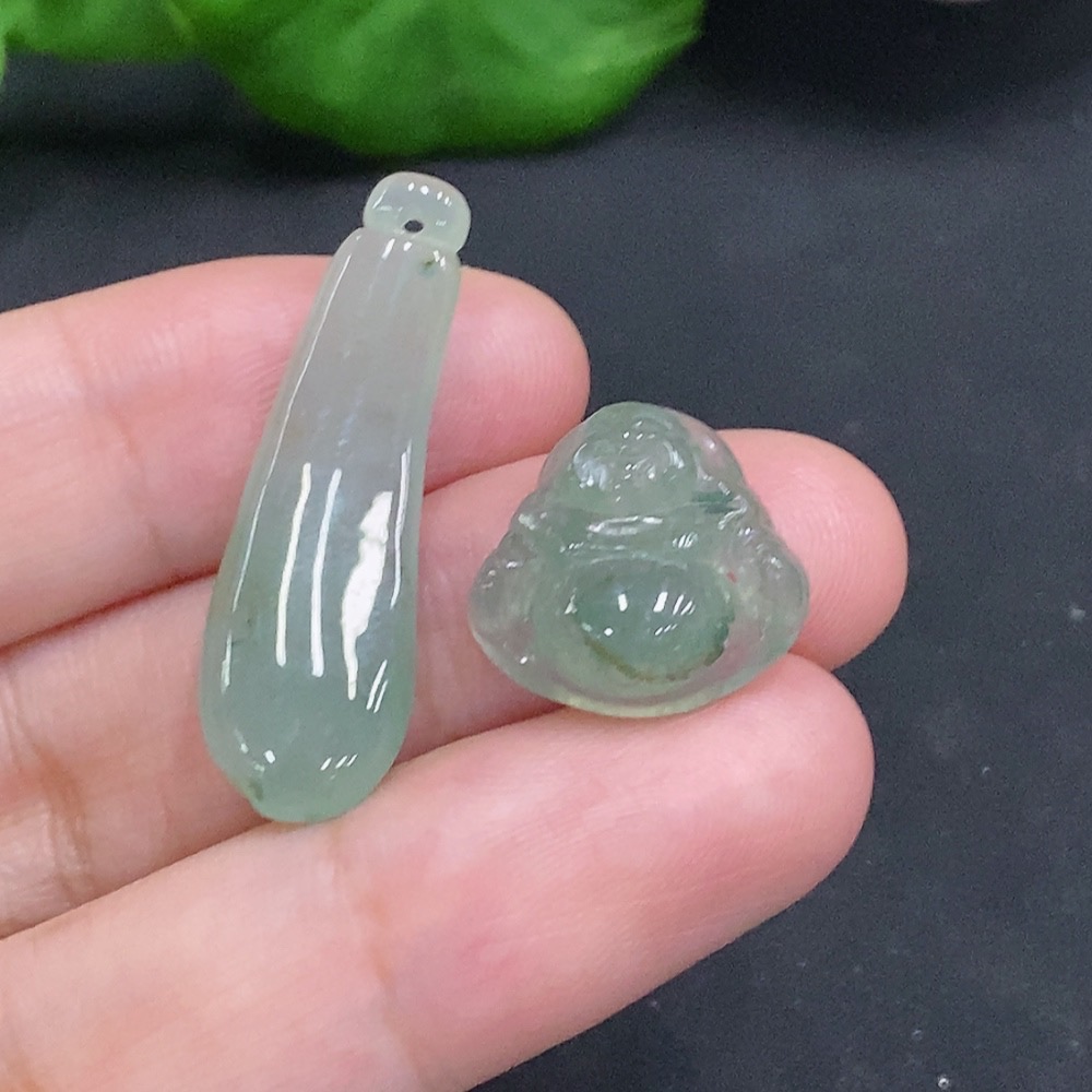 F34962169 Jadeite Pendants Sell as a Lot