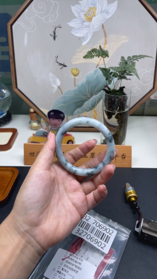 F32706902 Jadeite Round Bangle Size 58.2 Total Weight Approx. 52.03g Containing Other Mineral Components