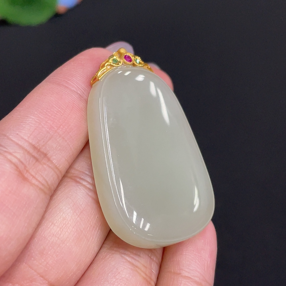 H33882240 Hetian Jade Inlaid Pendant, Plain Pendant, Total Weight Approx. 18.9g, 18k
