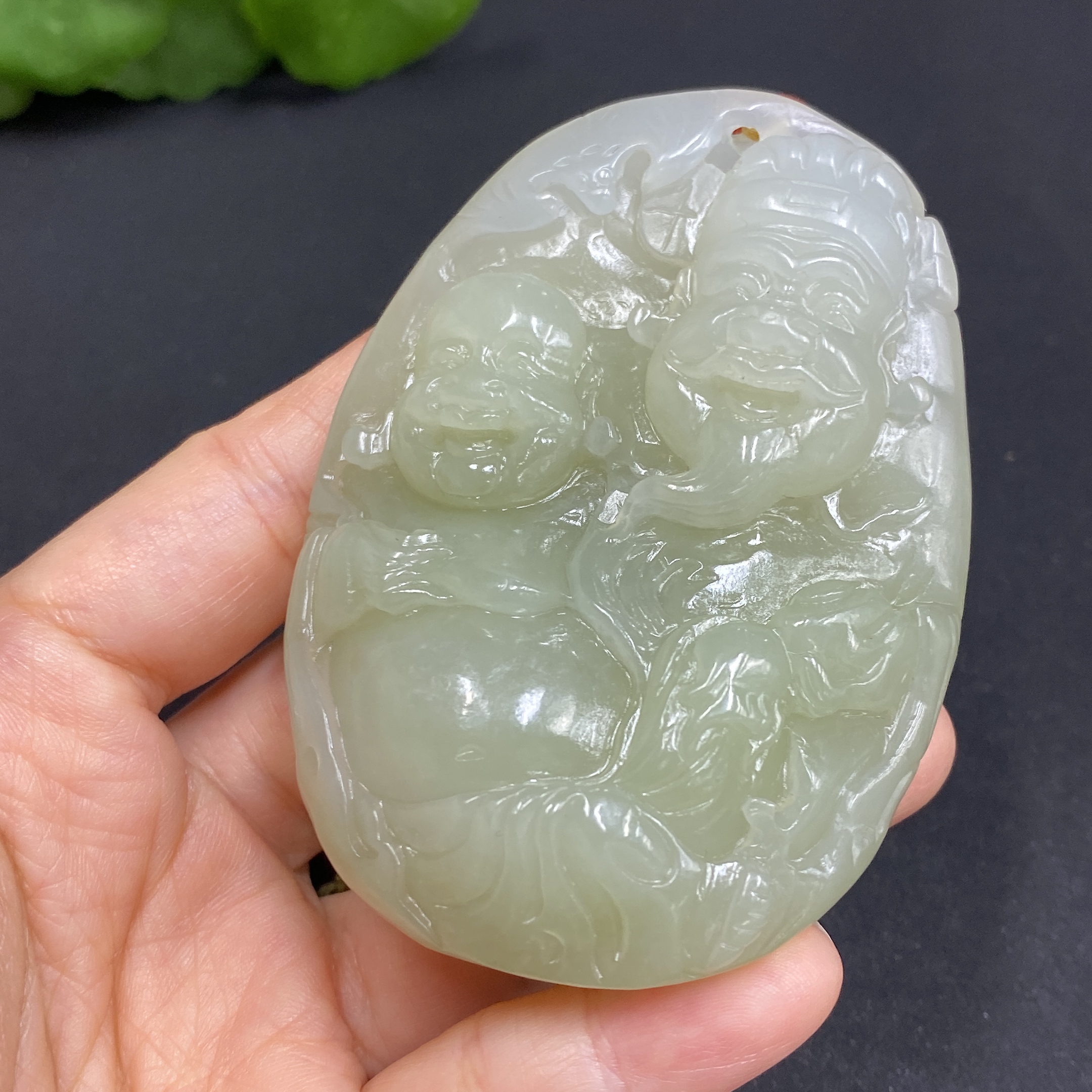 H30464875 Hetian Jade Handheld Ornament - Wealth