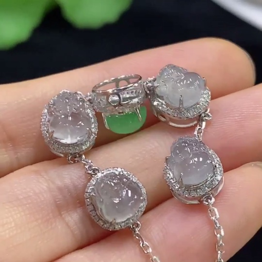 F33835789 Jadeite Inlaid Bracelet PT950 with Diamond Accents, Total Weight Approx. 5.9g