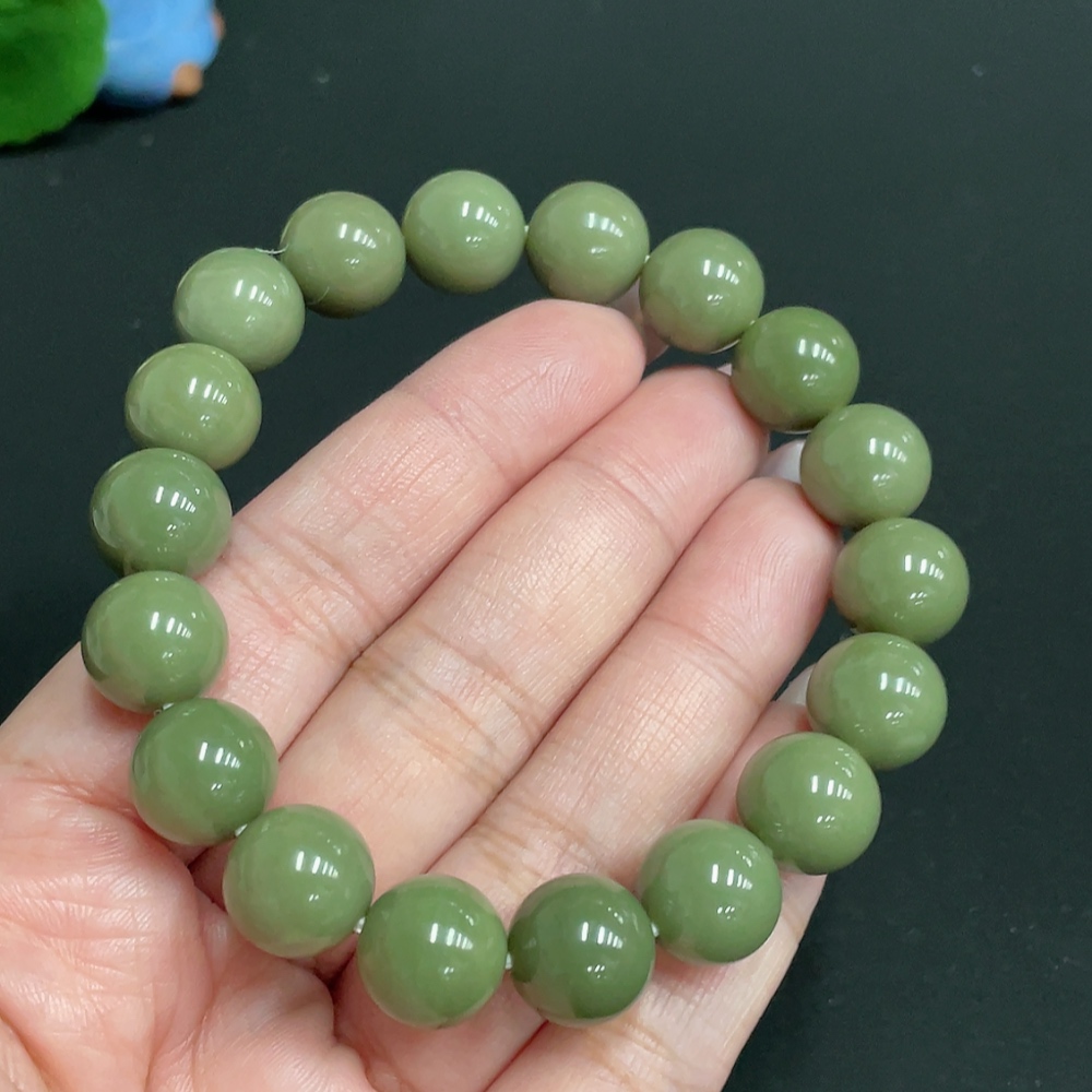 H26960173 Hetian Jade Bracelet, Approx. 11.8 mm Beads, Total Weight Approx. 47.7g