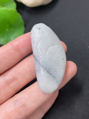 H41887063 和田玉挂件  仿古件    货品总重约19.5g