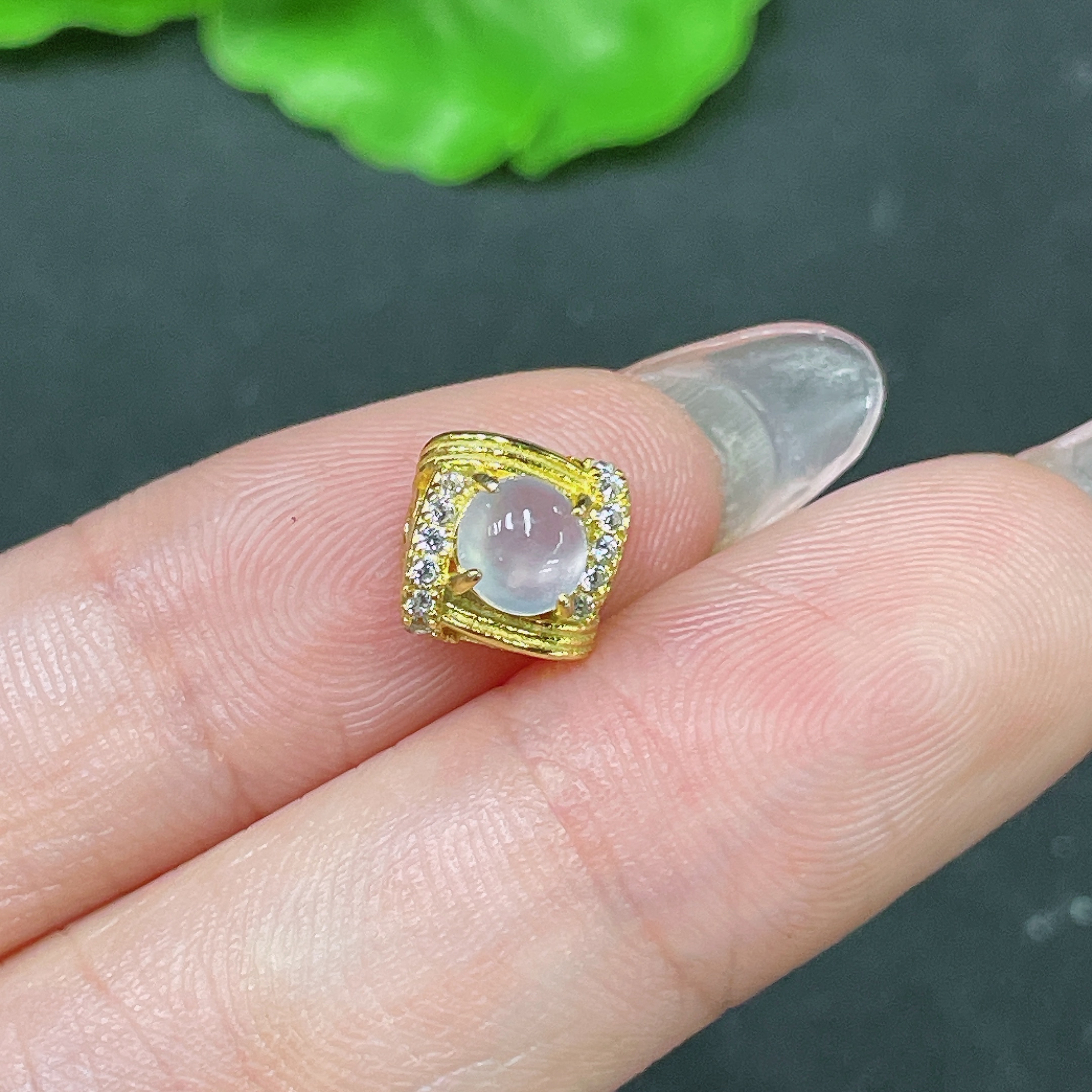 F34046967 Jadeite Inlay Non-Gold Non-Diamond Total Weight Approx. 0.8g