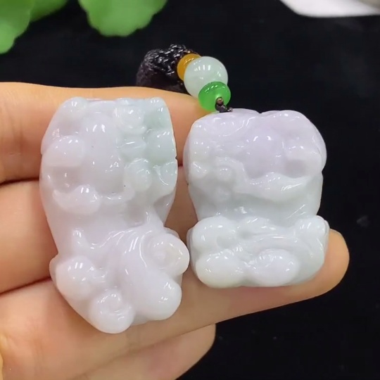 F34975726 Jadeite Pendant Sell as a Lot