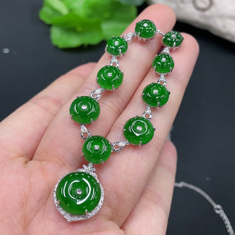 F24788713 Jadeite Inlaid Piece, Chain Body 18k, Total Weight Approx. 11.04g