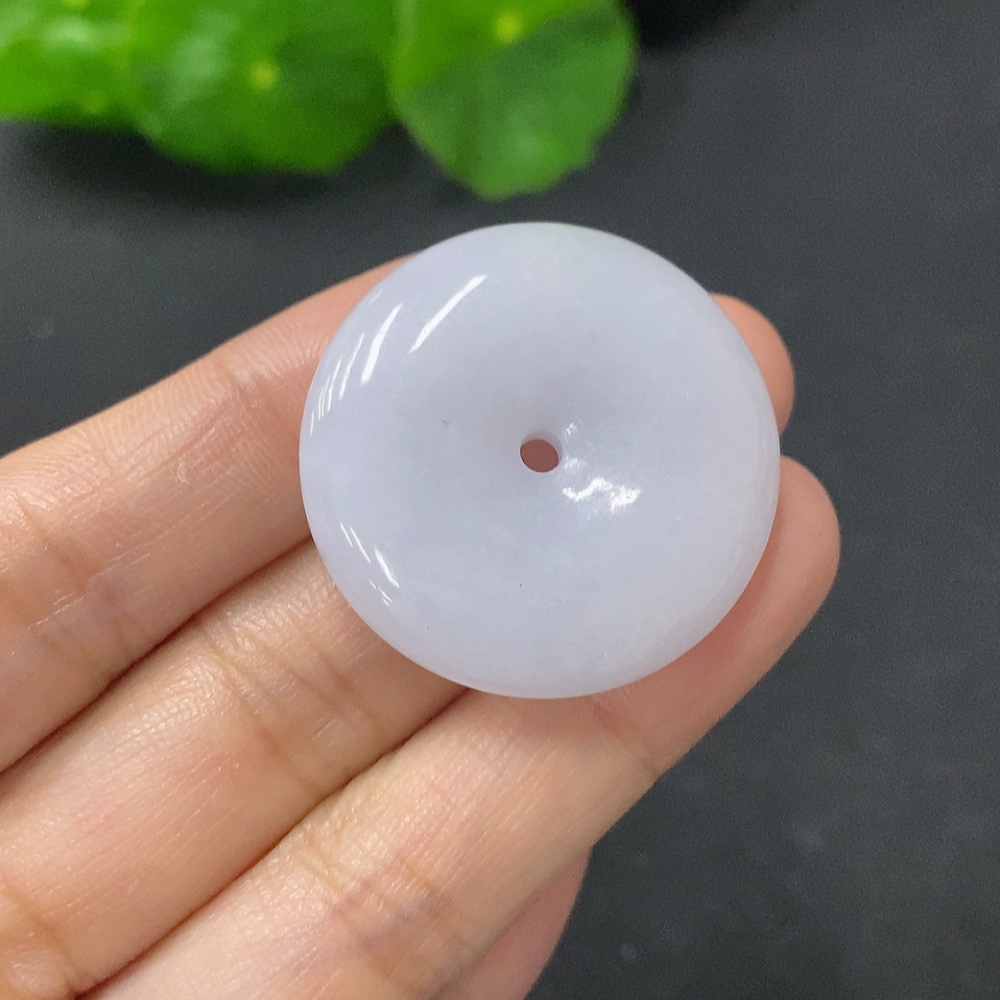 F31589762 JadeitePendant Ping An Kou, total weight approx. 13.7g