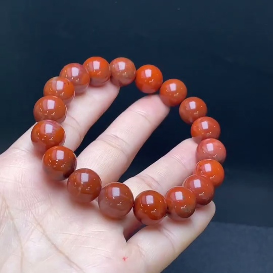 C29339072 Red Agate Bracelet, Visible Organic Matter, Total Weight Approx. 45.03g, Size Approx. 11.7mm