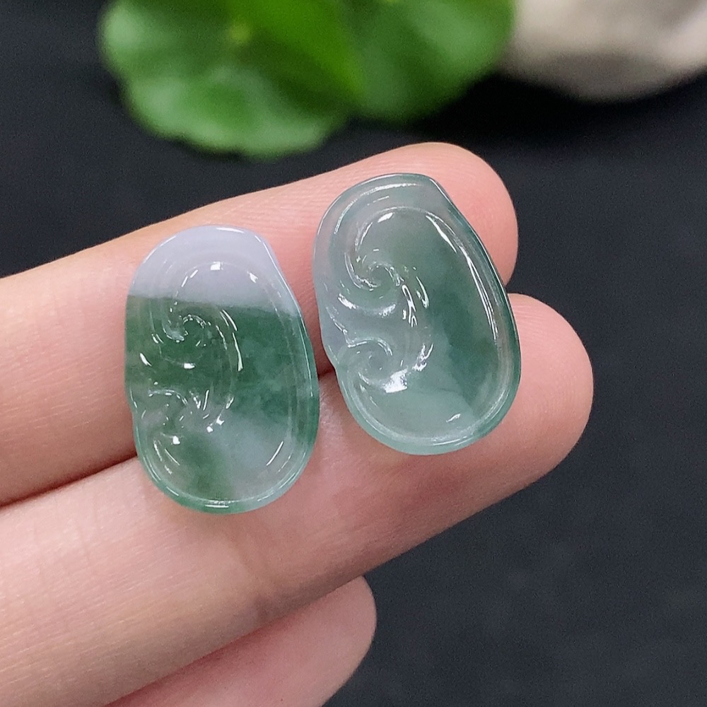 F34075294 Jadeite Ruyi Inlaid Pieces Sell as a Lot