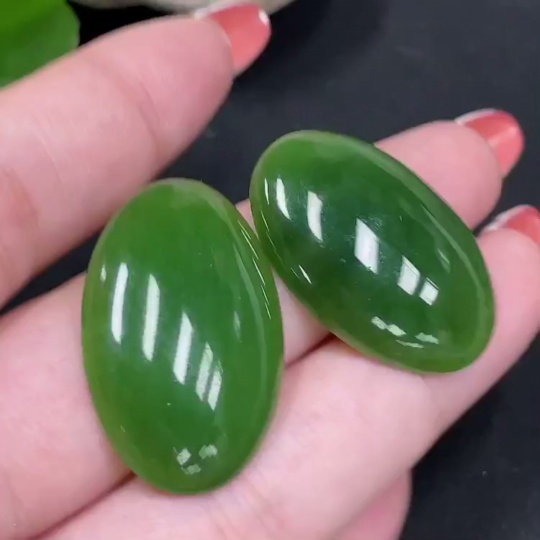 H34017670 Hetian Jade Egg-shaped Pendant (Total weight: approx. 10.8g)