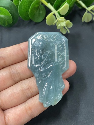 F07136261 Jadeite Beauty Pendant